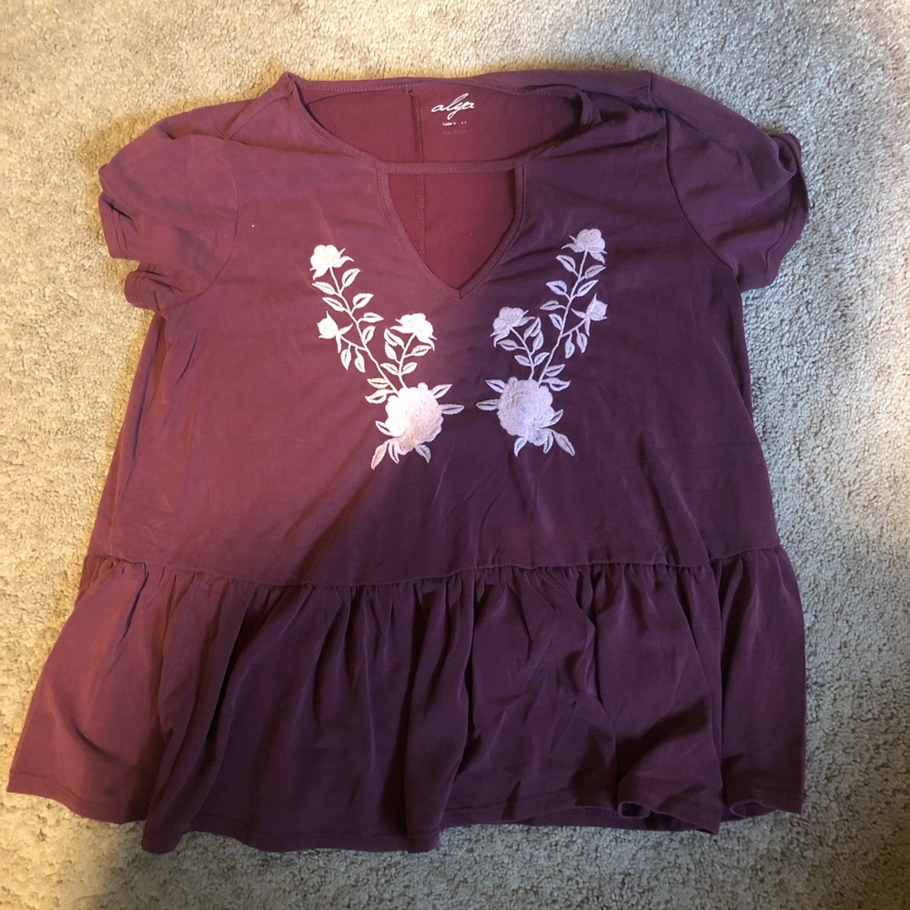 Tshirt, velvet texture, super comfy, super pretty